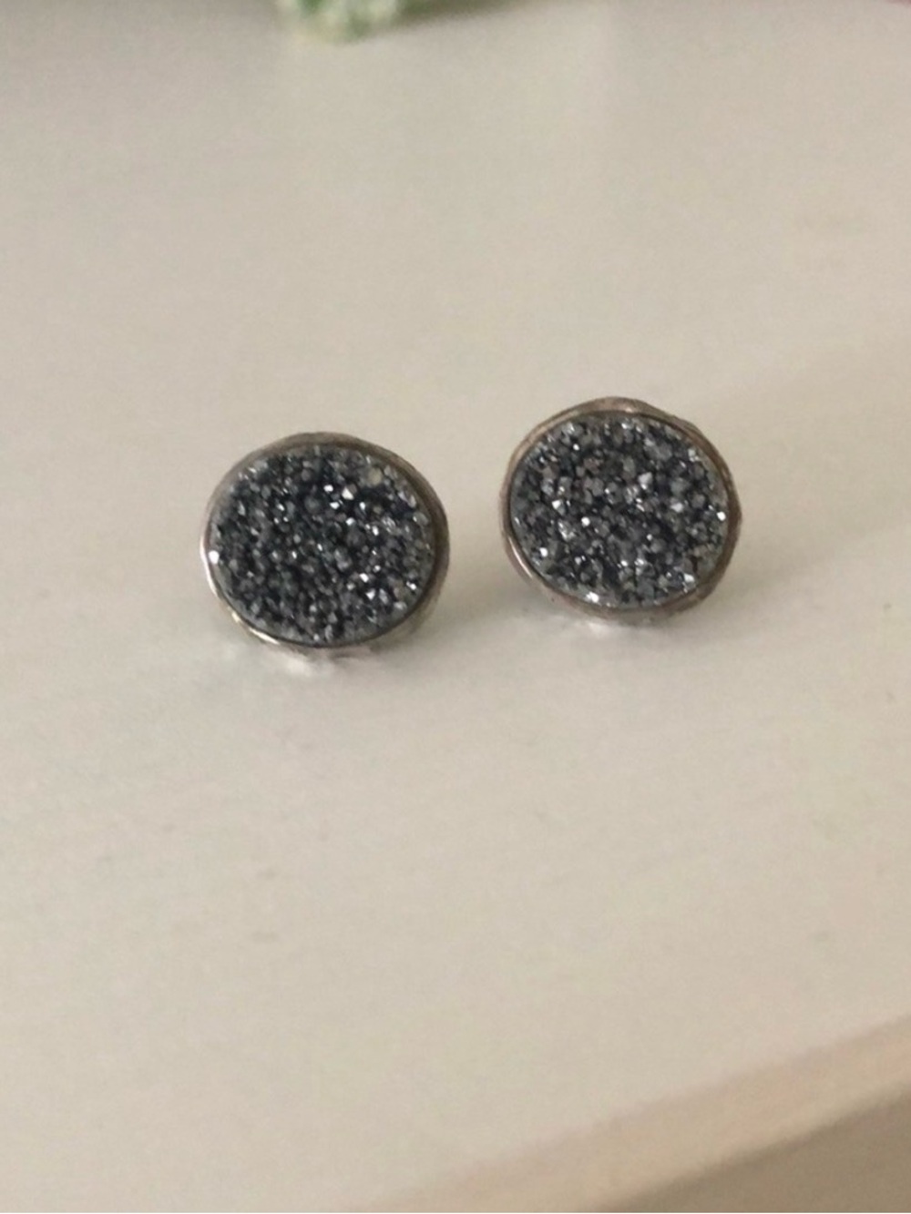 Silpada Silver Gray Druzy Round Stud Earrings